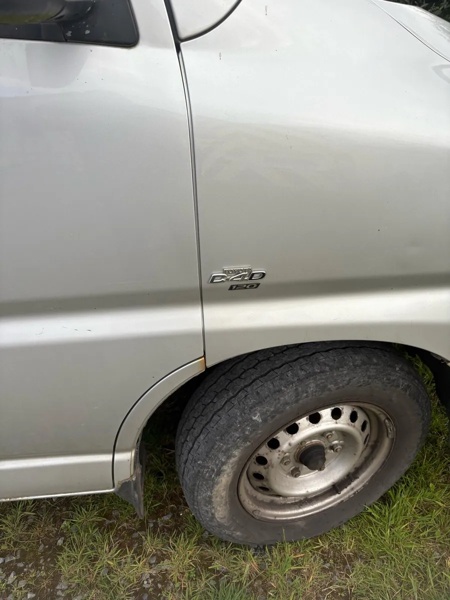 Toyota hiace - Image 3