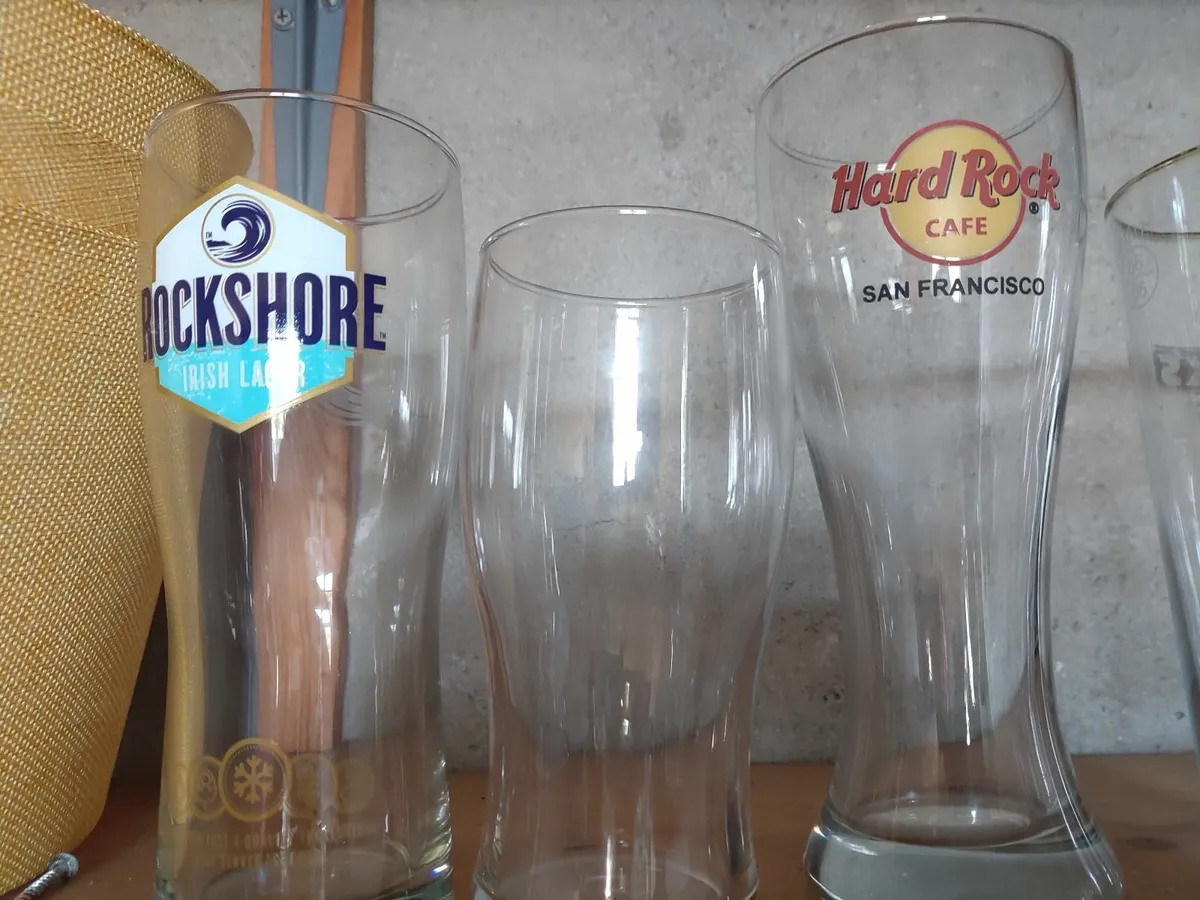 pint glasses never used 6 euro each - Image 1