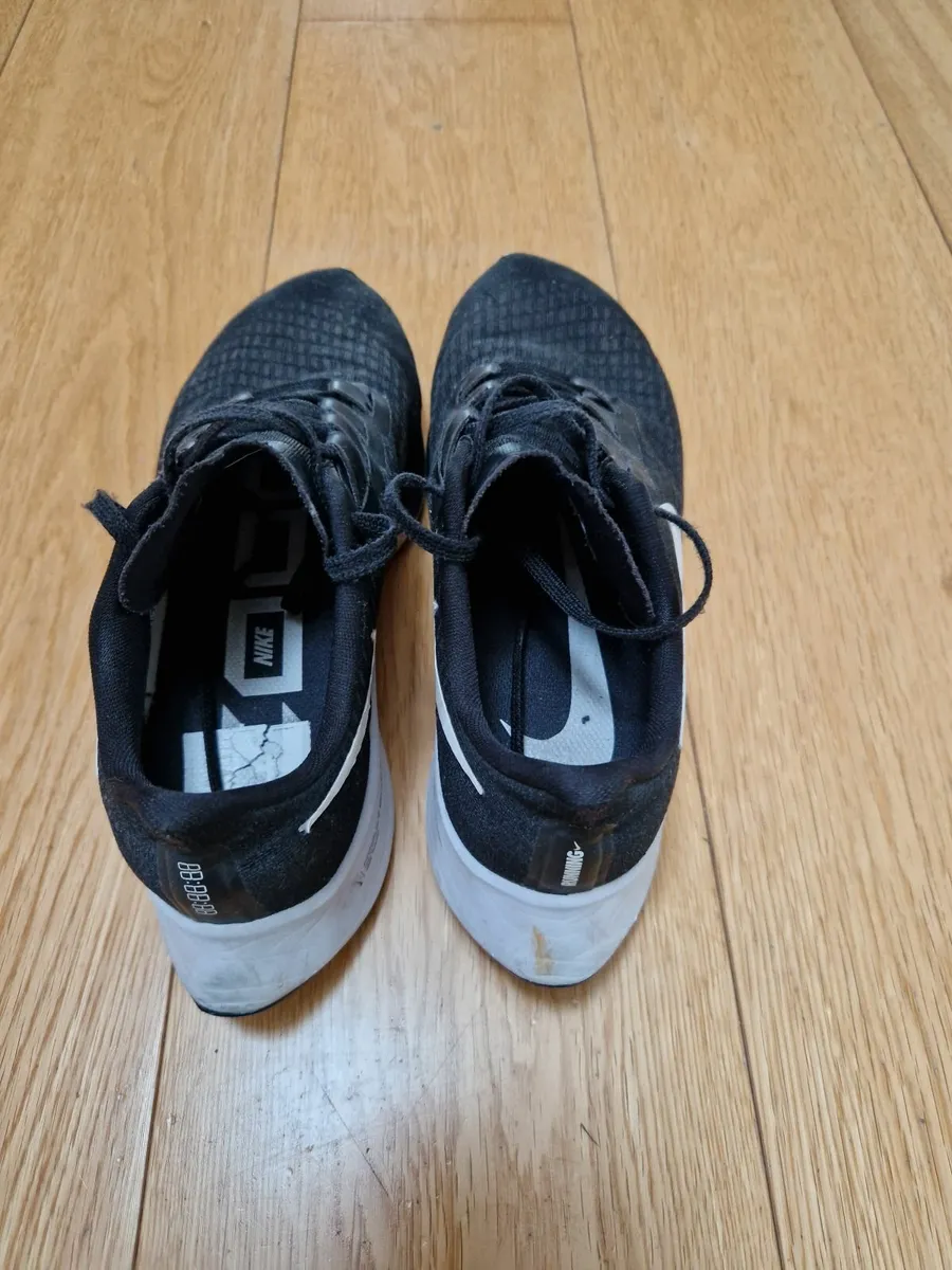 Nike air zoom pegasus 7.5UK - Image 2