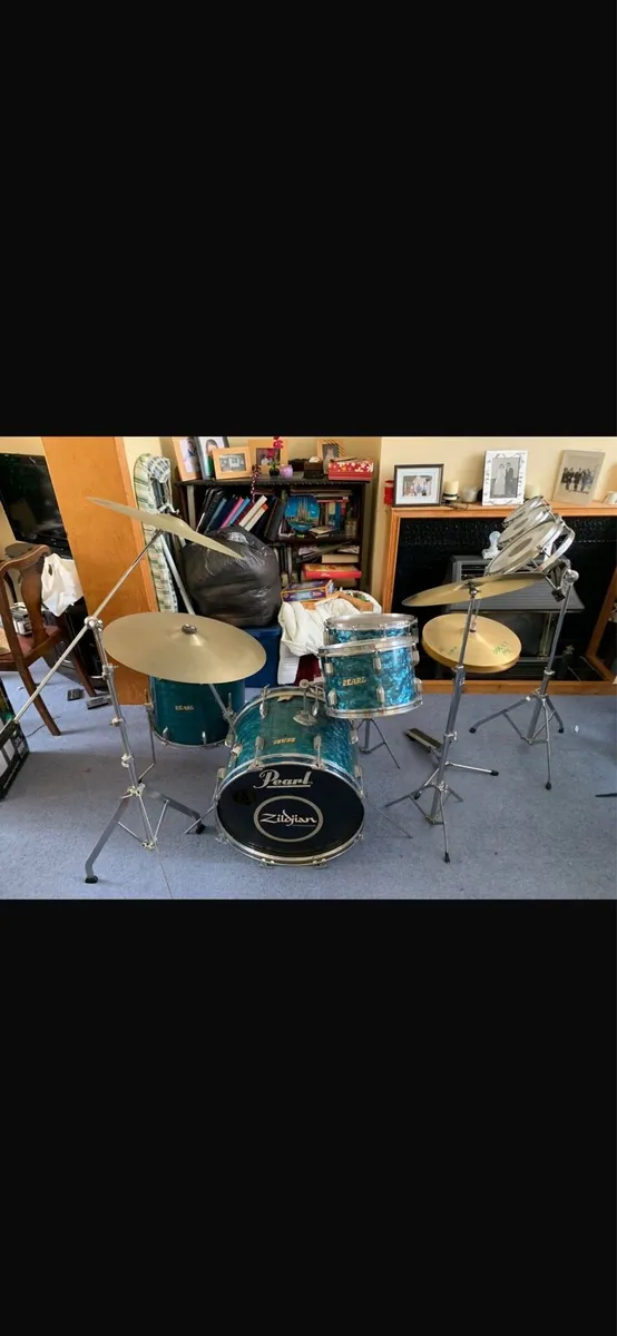 Vintage 80s Pearl Drum Kit - Image 3