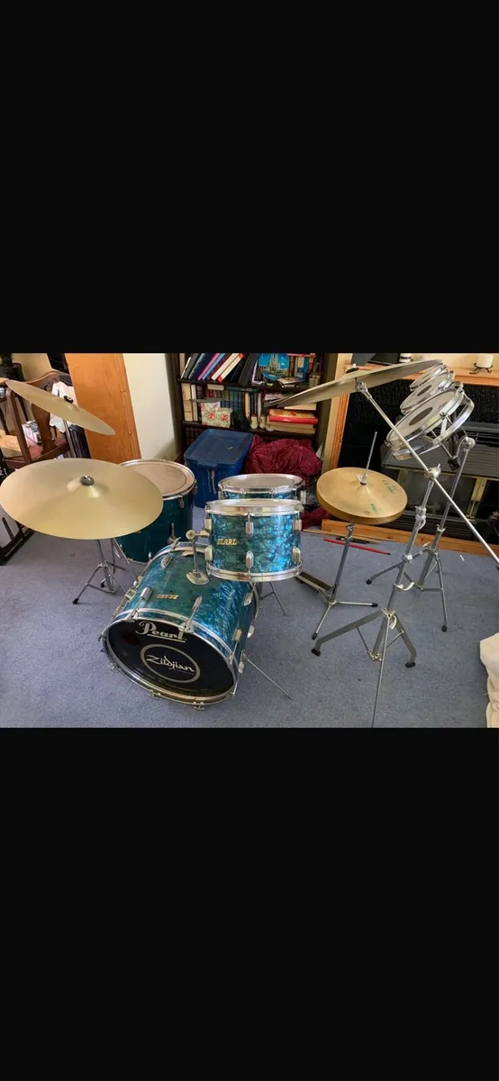 Vintage 80s Pearl Drum Kit - Image 4