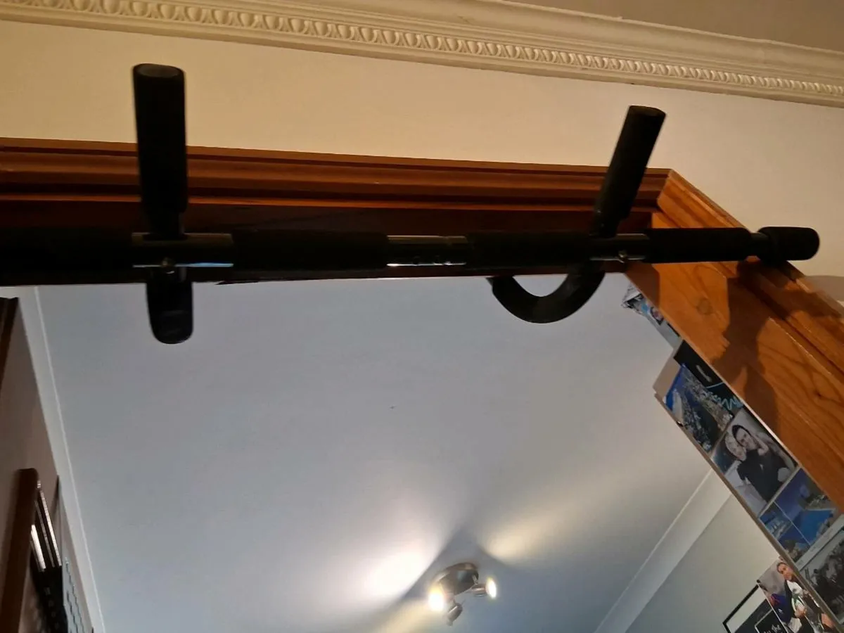 Pull up bar for home use - Image 2