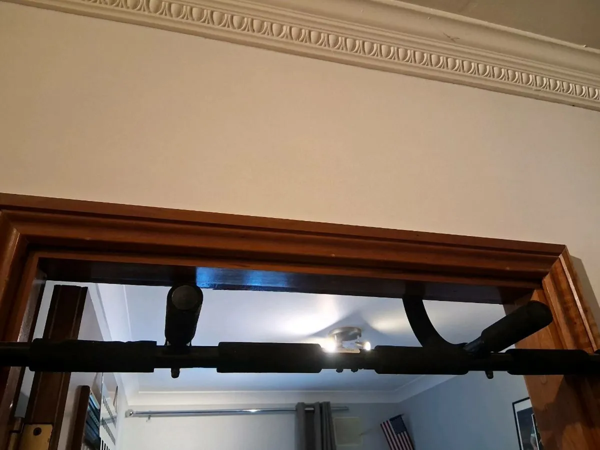 Pull up bar for home use - Image 3