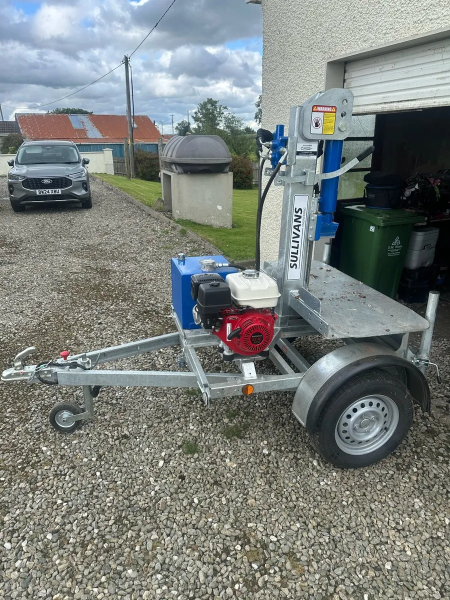 Road towable honda log splitter - Image 1