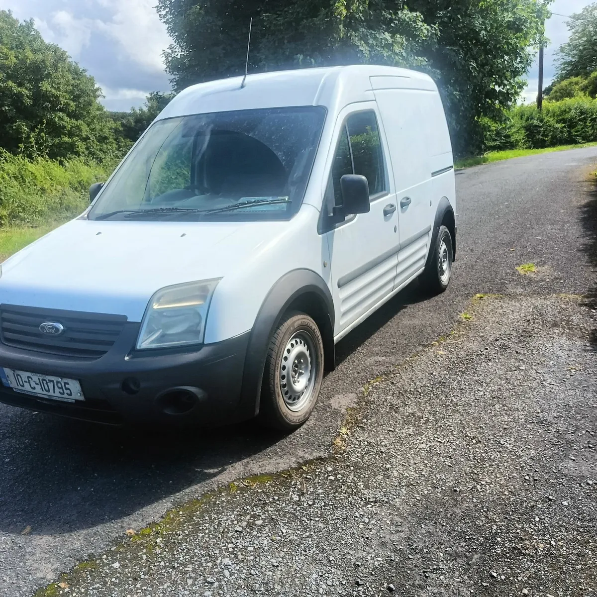 2010 Transit Connect lwb 1.8. doe 9/25,tax 6/25 - Image 3