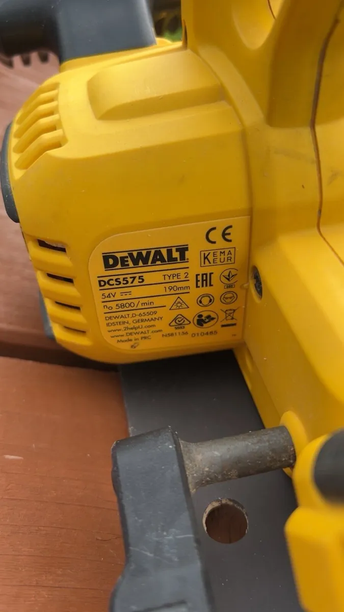 Dewalt DCS575 - Image 4