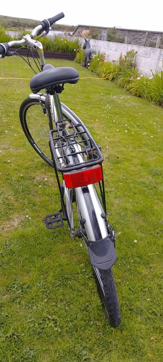 Ladies Bike for sale - Good condition - Image 2