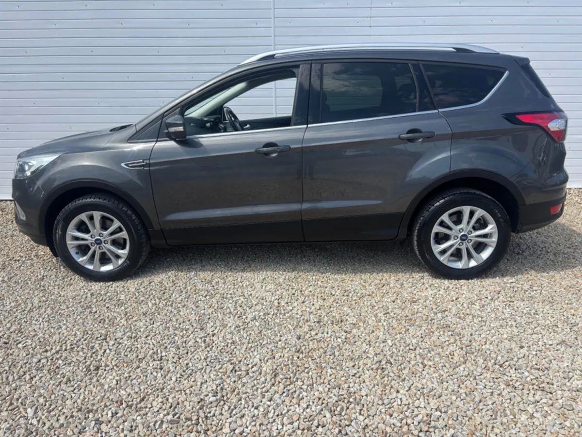 Ford Kuga 2.0 TDCI TITANIUM 2WD 150 150PS 5DR - Image 4