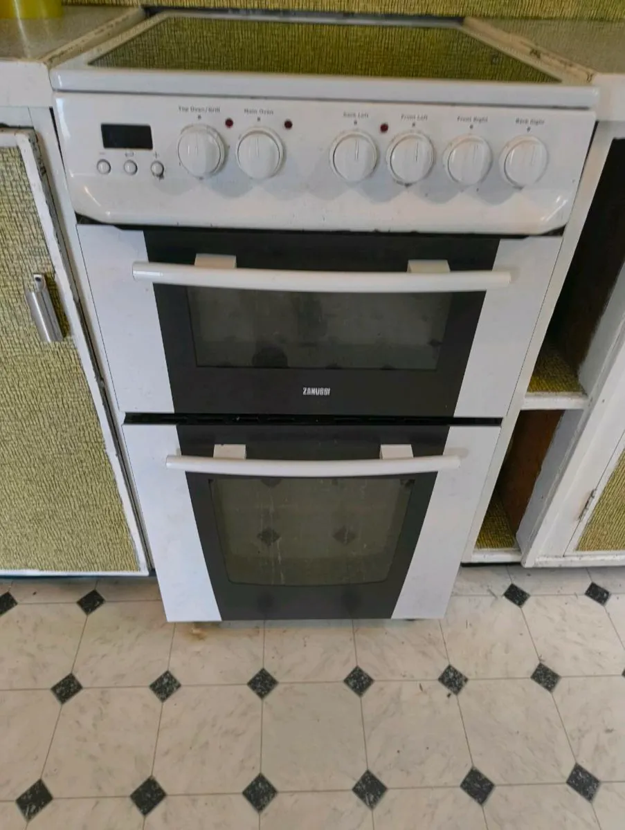 Zanussi electric.cooker - Image 3
