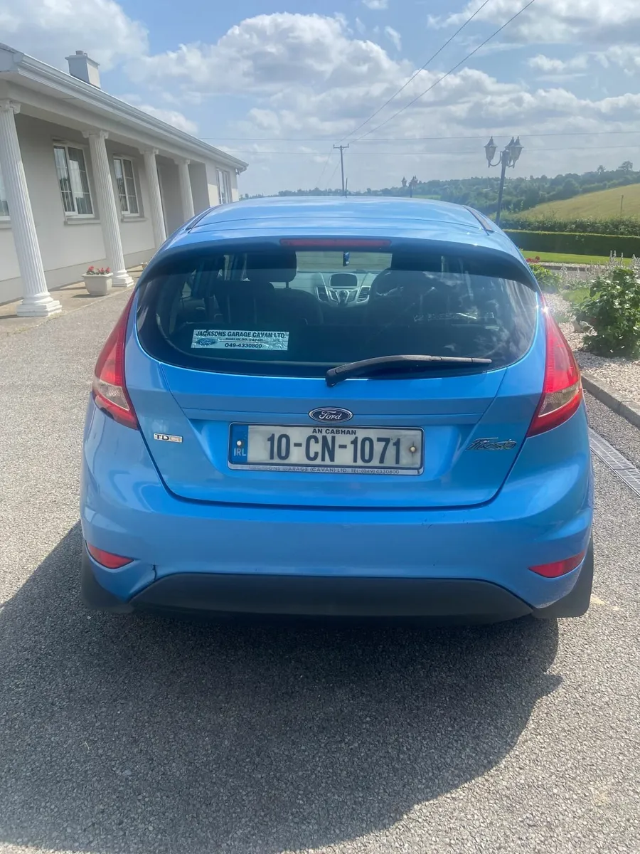 Ford Fiesta 2010 - Image 3