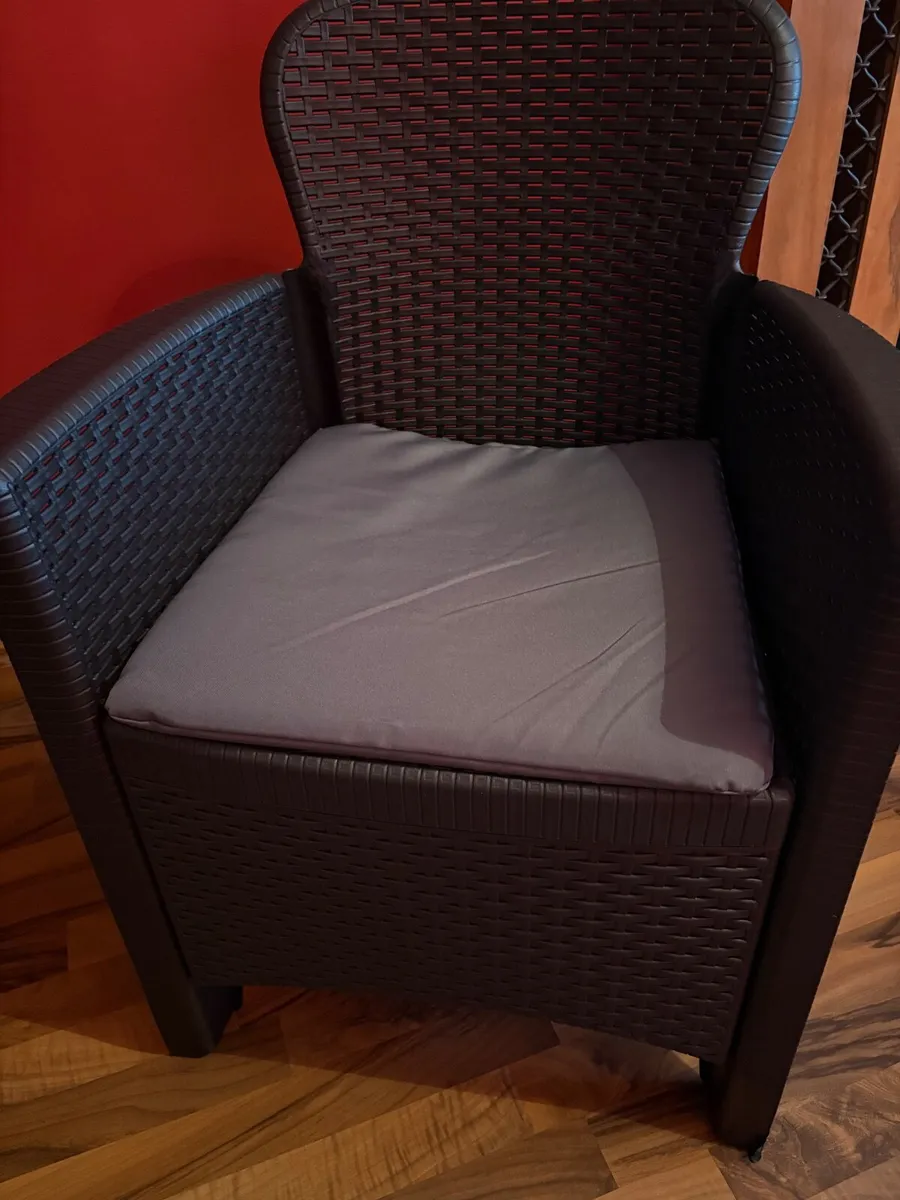 Bistro Set - Image 4