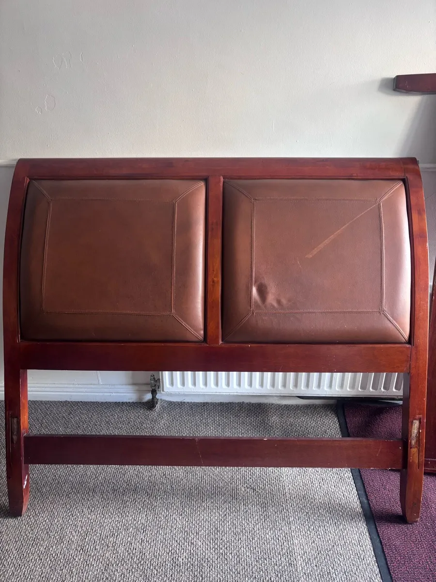 Solid wood bed frame - Image 1