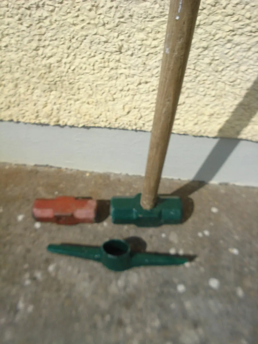SHED CLEAR OUT OF  OLD TOOLS. 3. - Image 2
