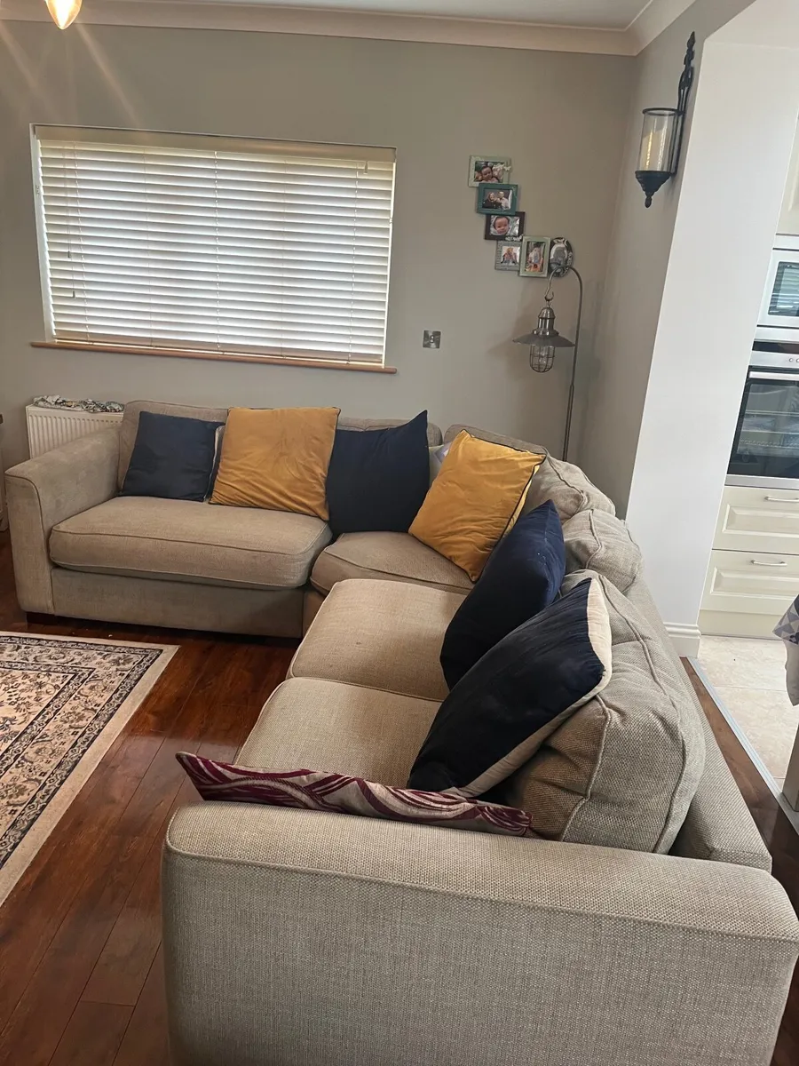 L shape sofa - Image 1
