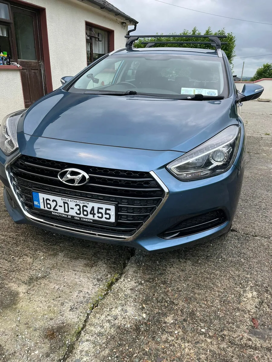 HYUNDAI i40 - Image 2