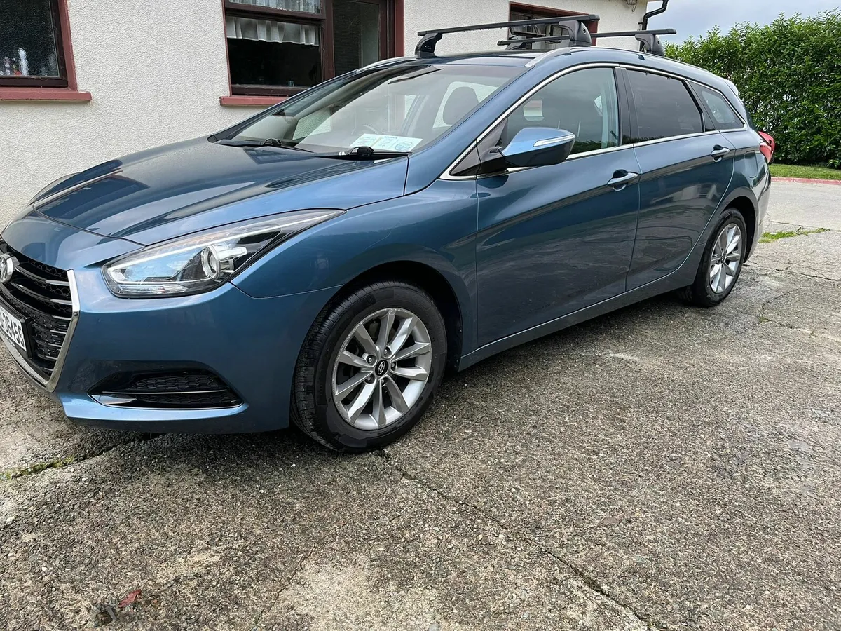 HYUNDAI i40 - Image 3