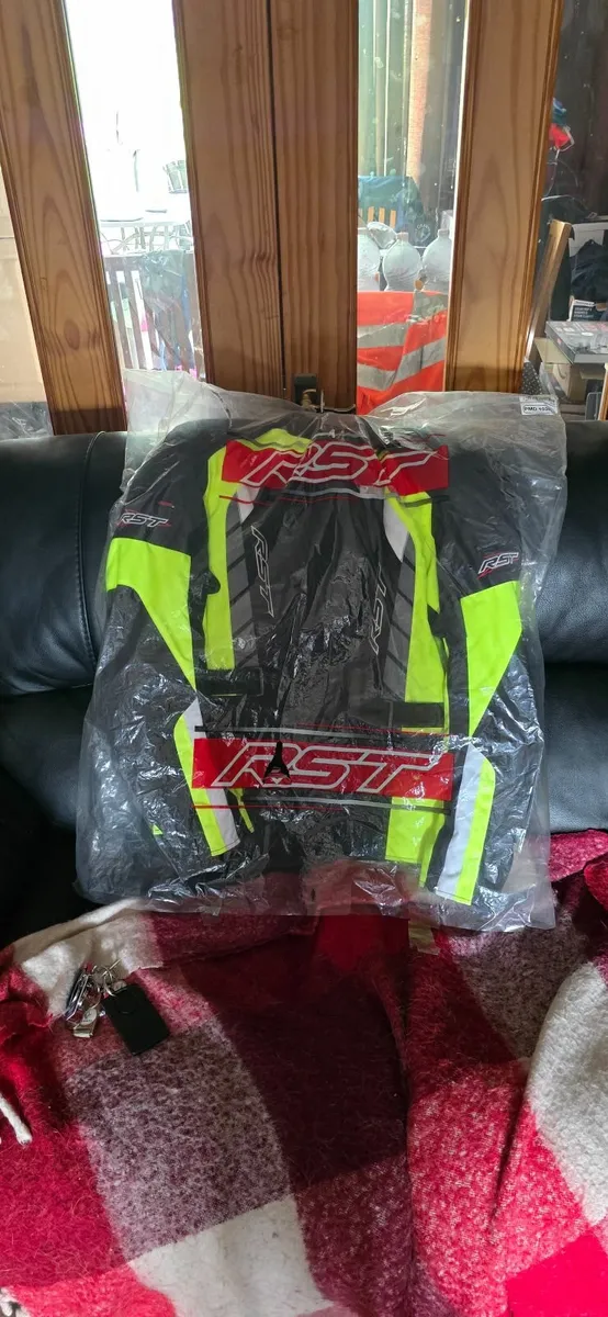 Motorbike Clothing (Summer & Winter). - Image 4