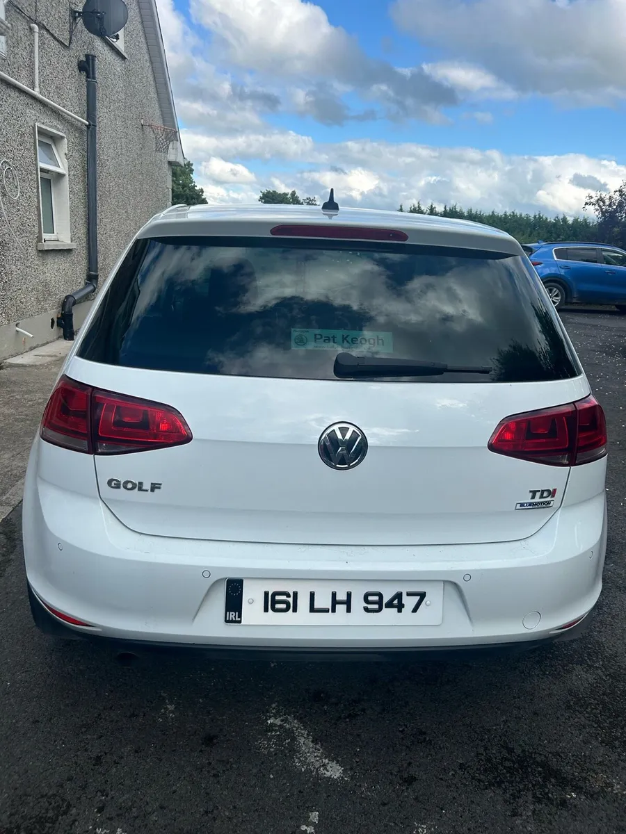 Volkswagen Golf - Image 4