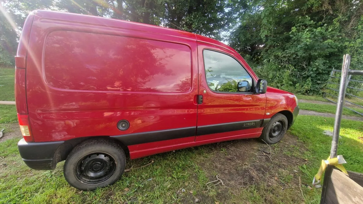 Citreon berlingo camper - Image 3