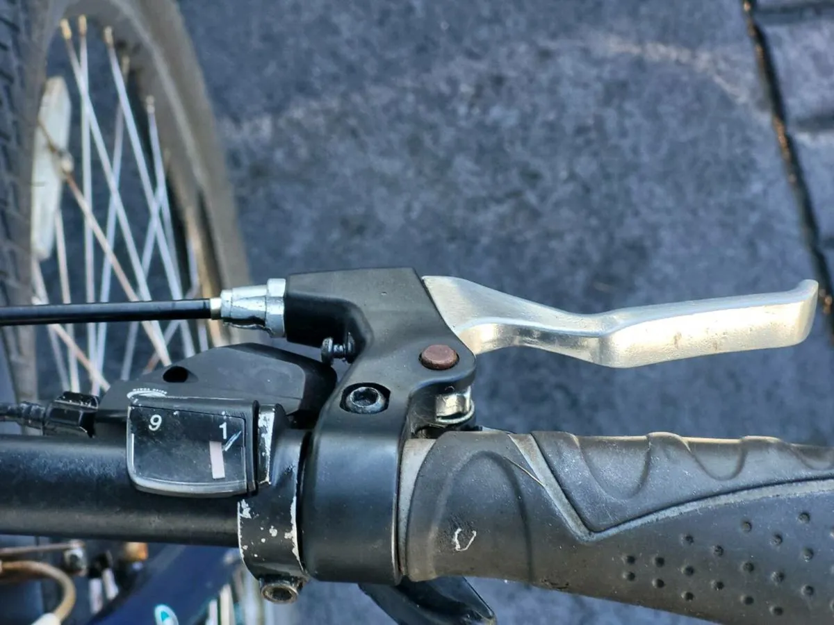 CARERRA BIKE. USED IN WORKING ORDER - Image 4