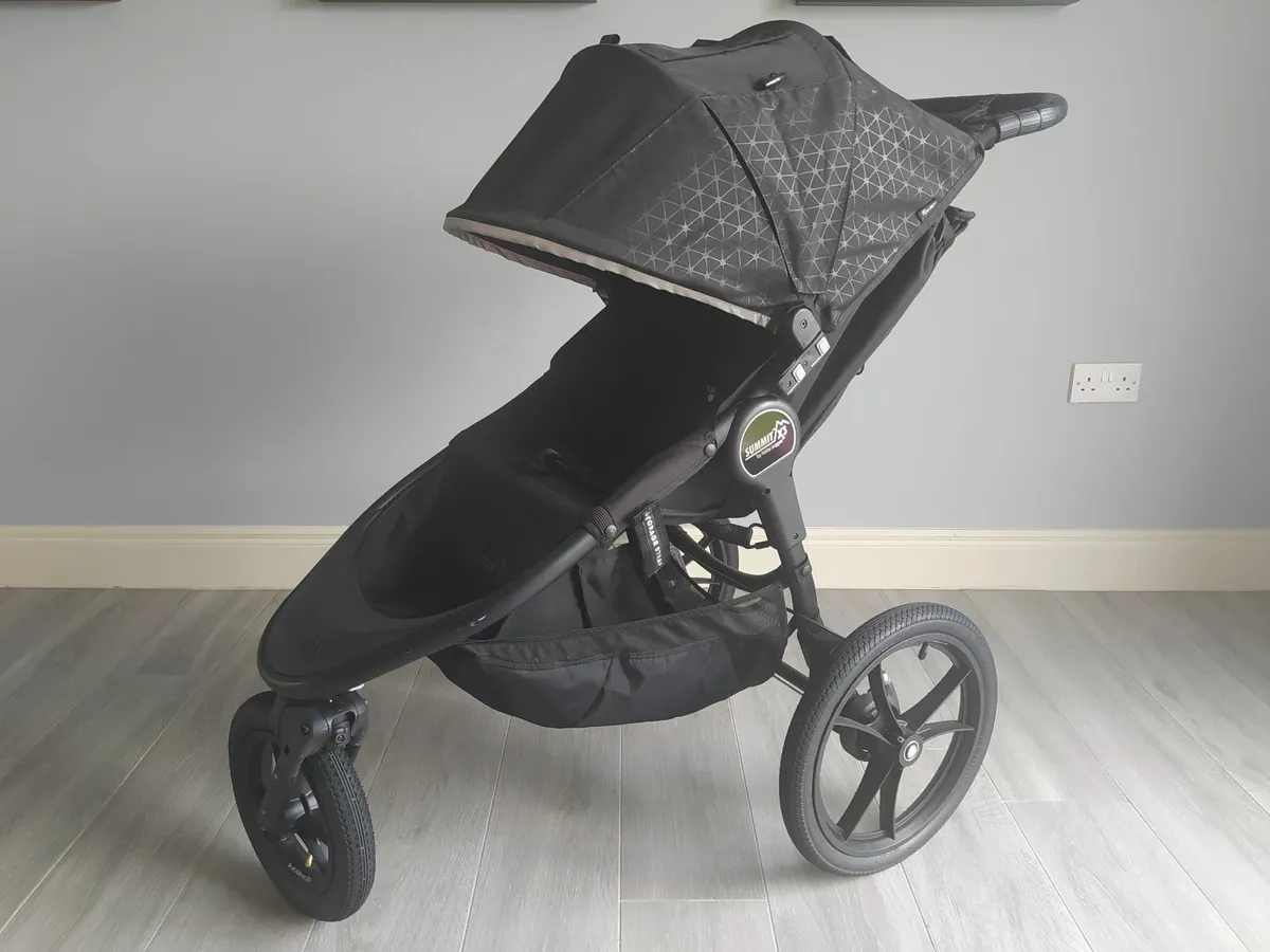 Baby Jogger Summit x3 stroller + sleeping bag - Image 1