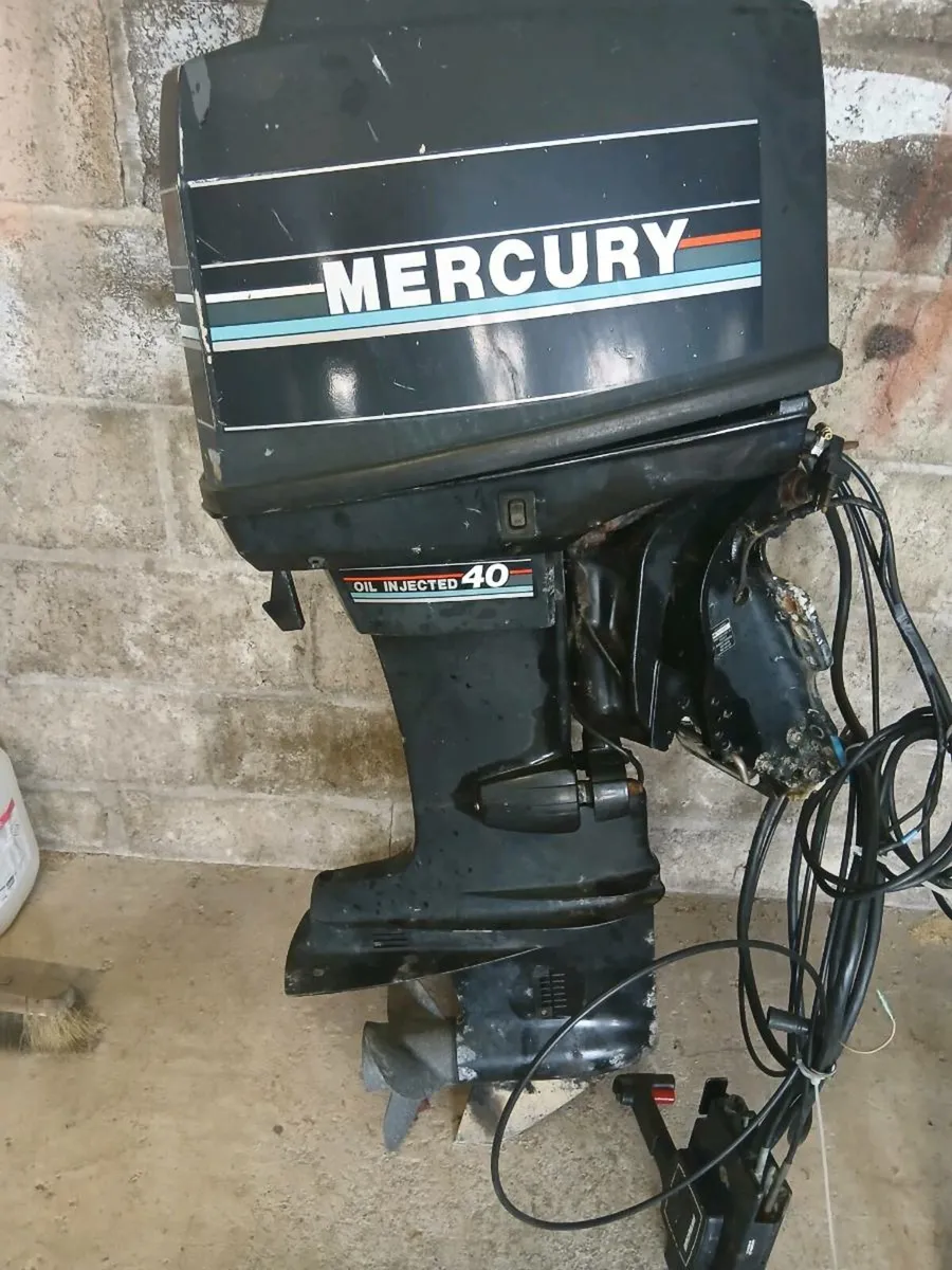 Boat engine - Image 2