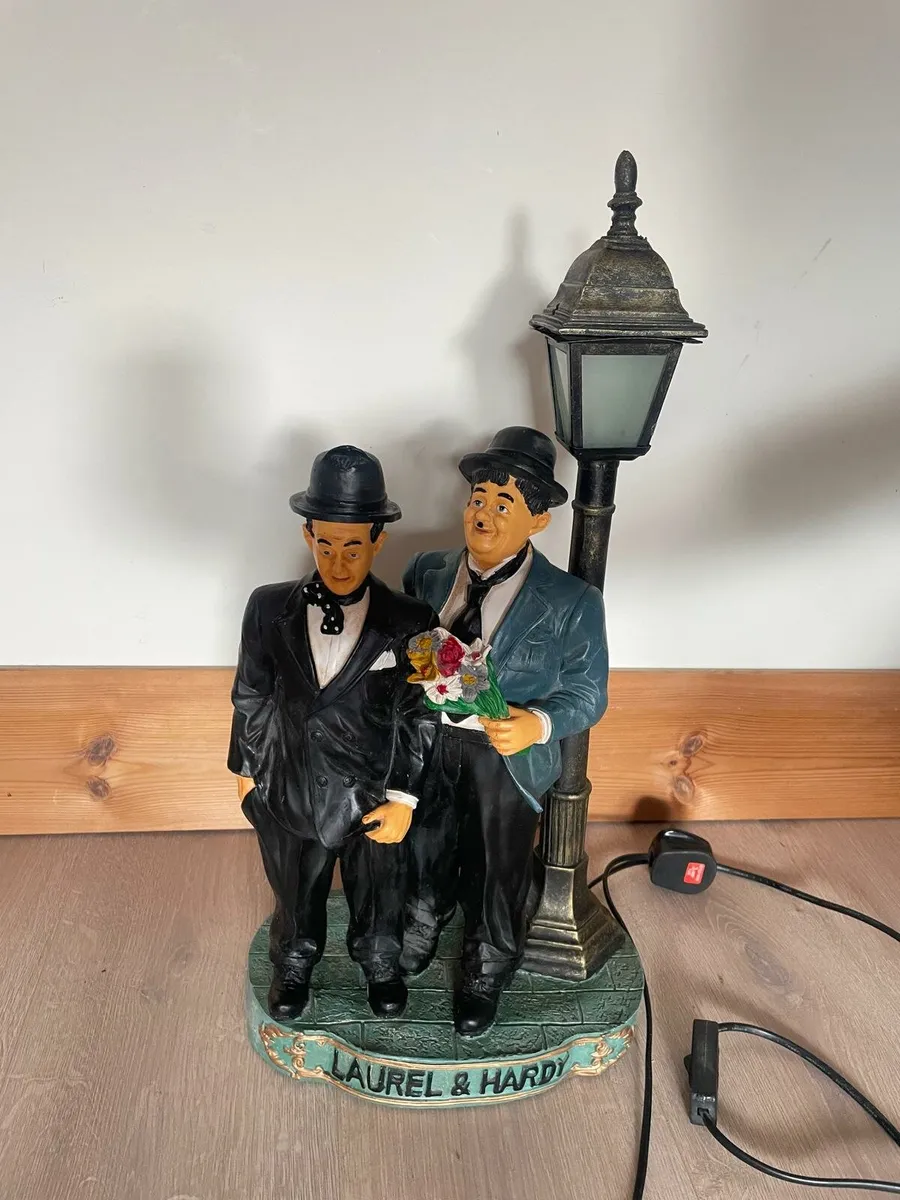 Laurel and Hardy Lamp - Image 2