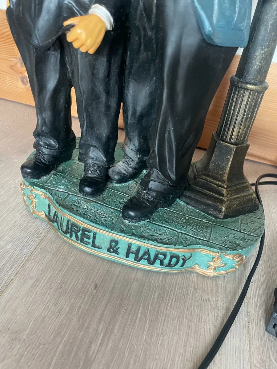 Laurel and Hardy Lamp - Image 3