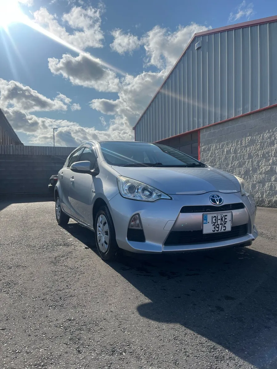 Car - Image 1