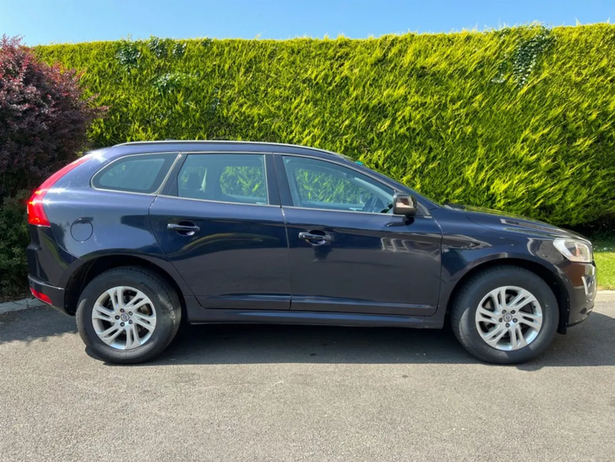 Volvo XC60 2017 Momentum D3 2.0 Diesel 150BHP Man - Image 2