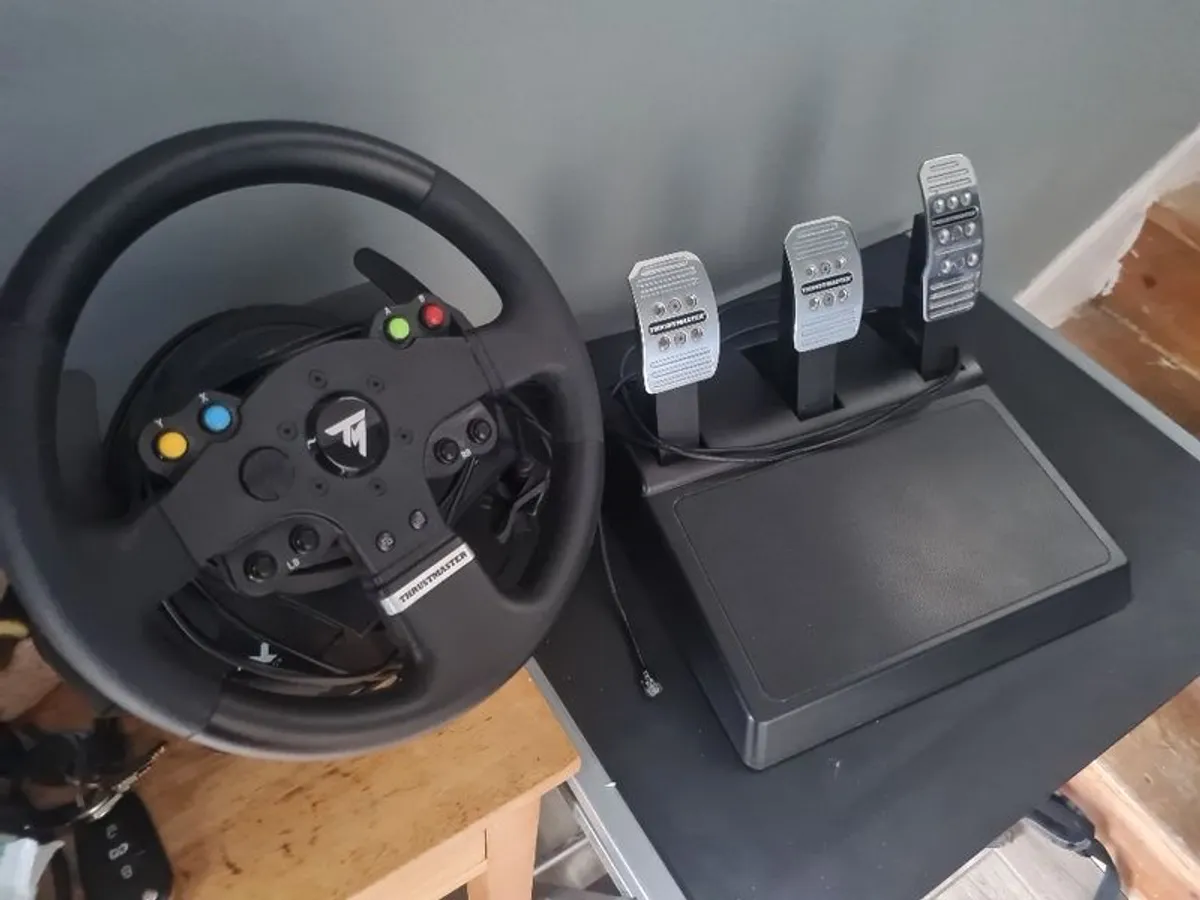 X-Box Trustmaster wheel and pedals - Image 1
