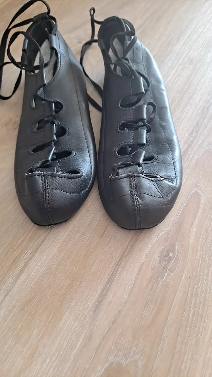 Irish dancing shoes - Image 2