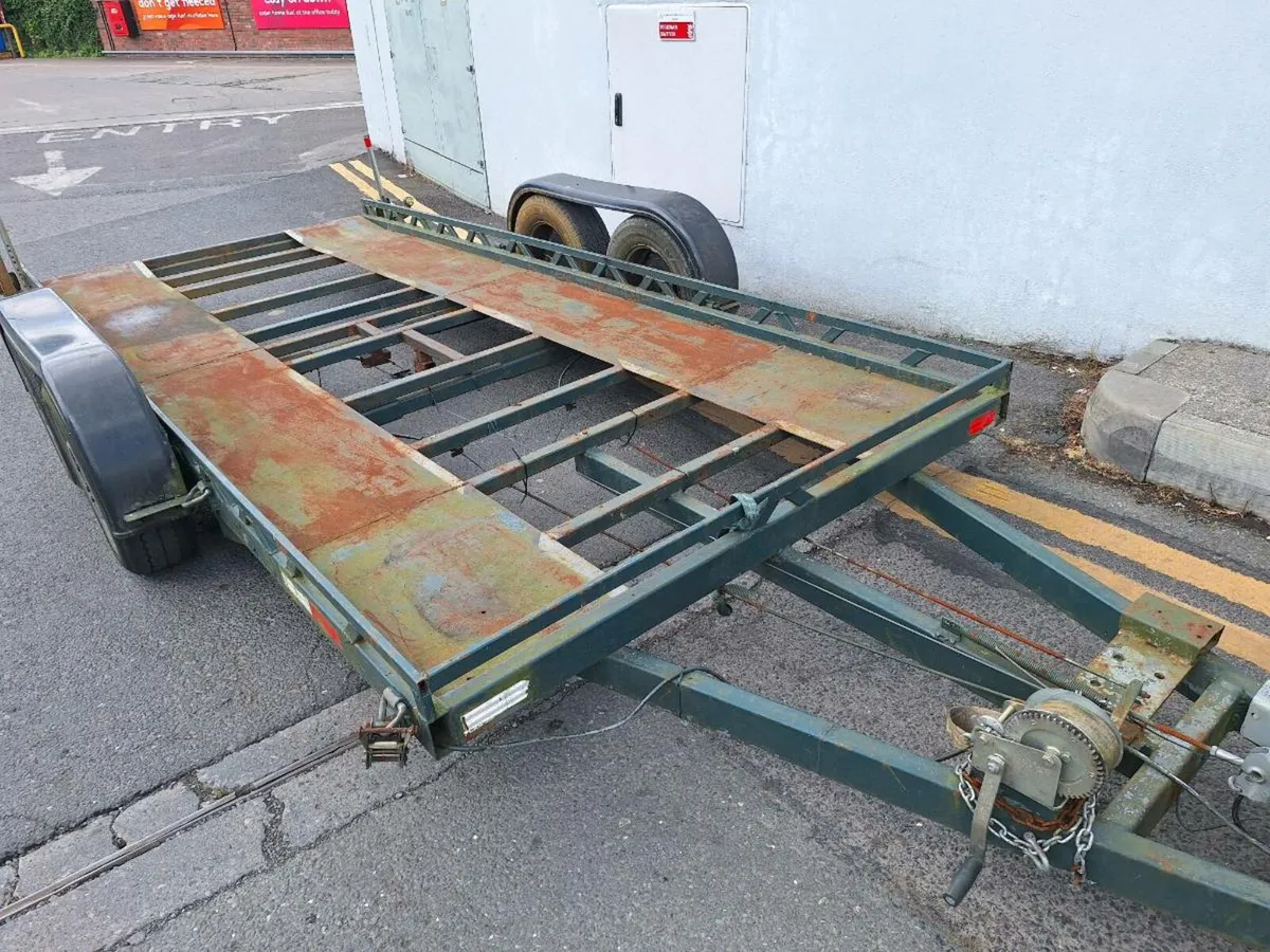 Trailer transporter - Image 1