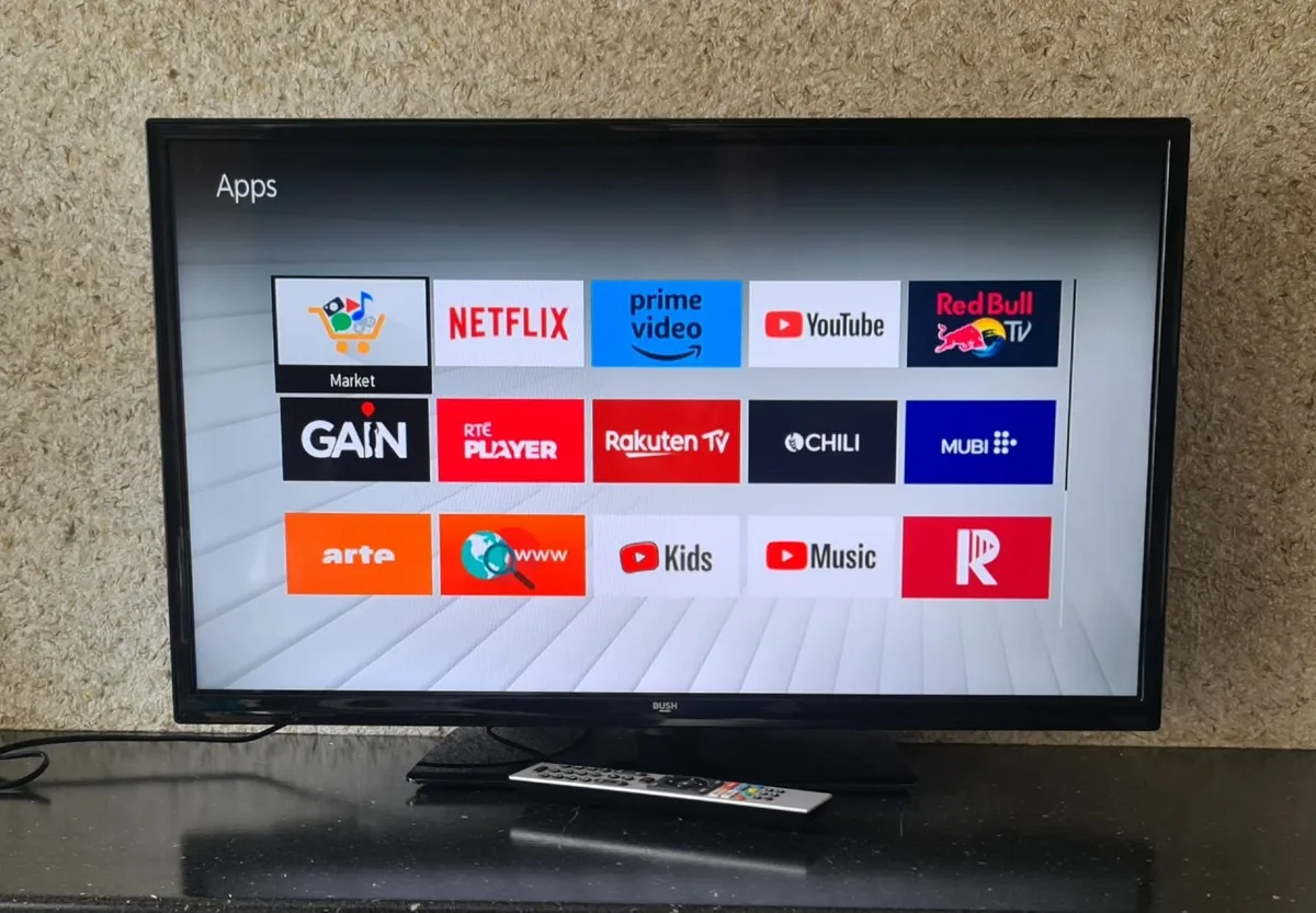 Bush 32″ Smart HD Ready LED TV - Image 1