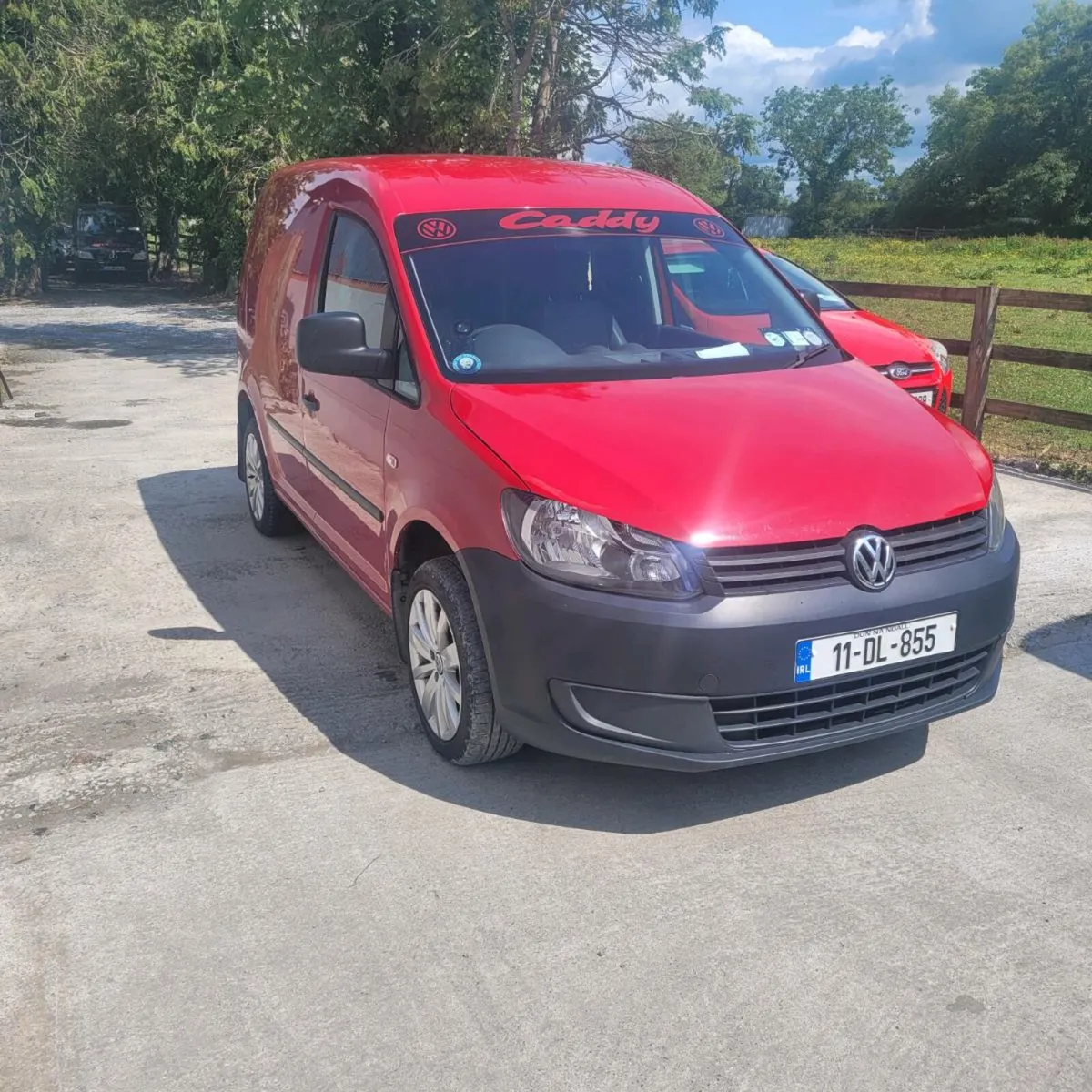 VW Caddy 2011 - Image 1
