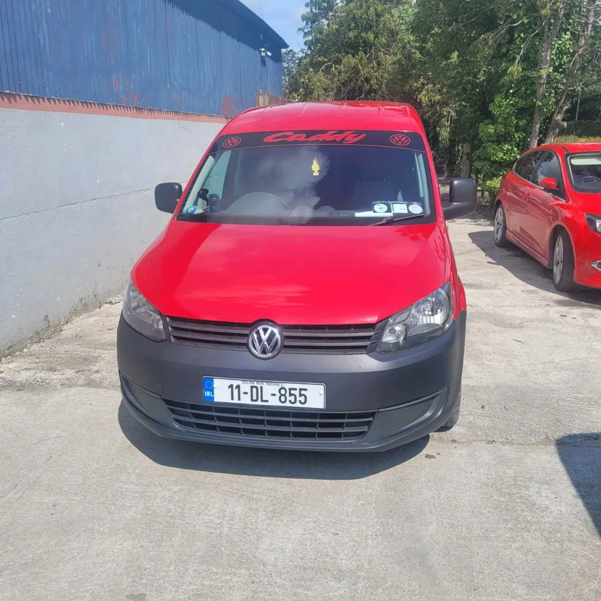 VW Caddy 2011 - Image 2