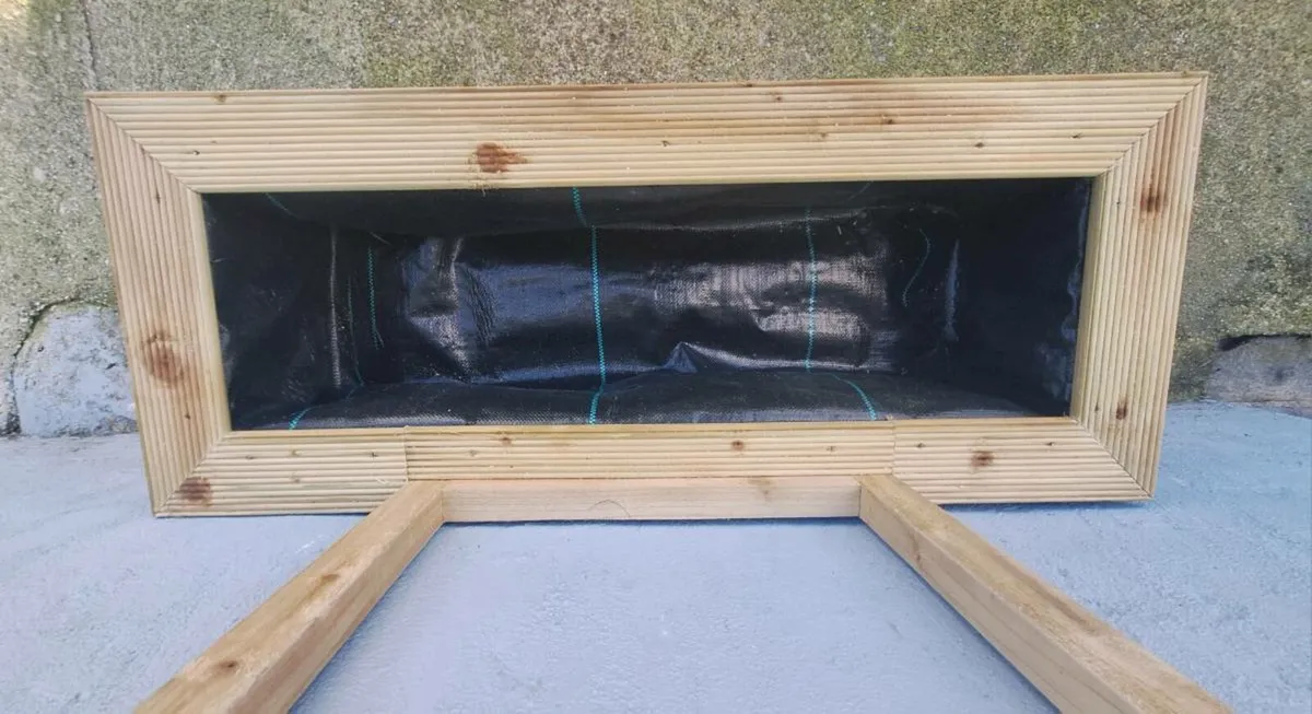 Wooden planters - Image 3