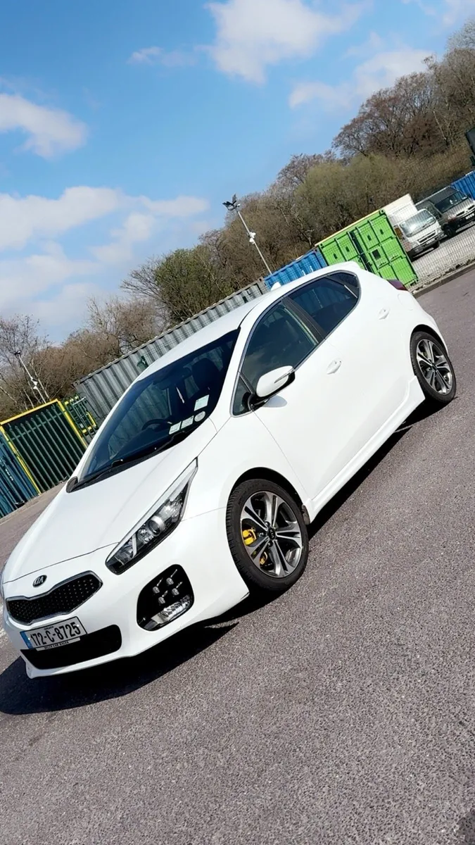 Kia Ceed 1.6 diesel GT line - Image 1
