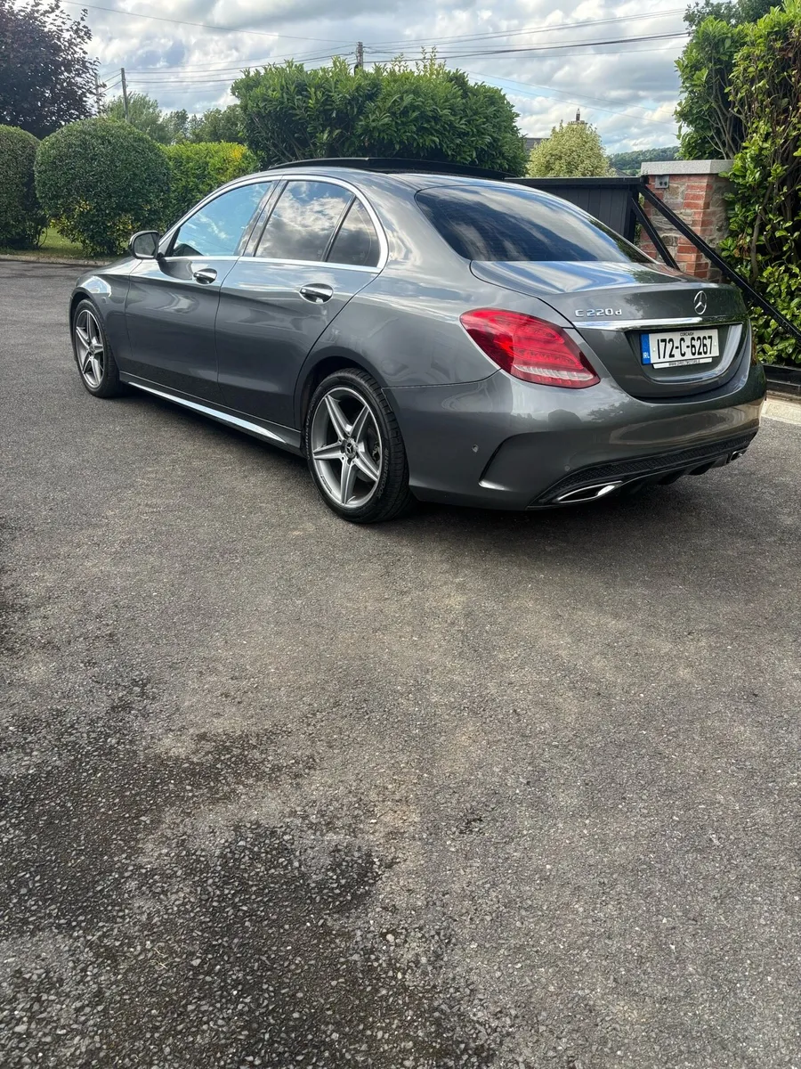 Mercedes Benz c220d AMG Premium Plus - Image 3