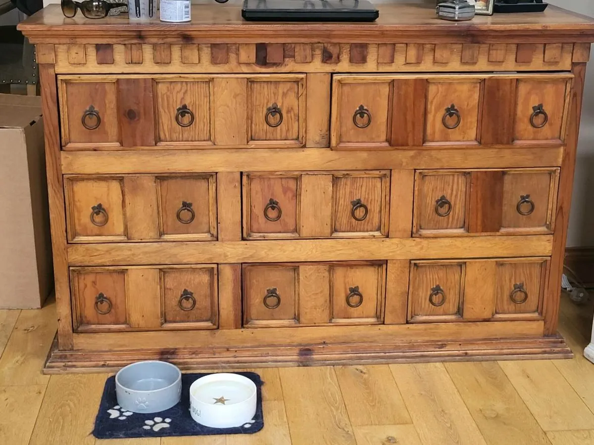 Sideboard/ dresser/ TV unit - Image 4