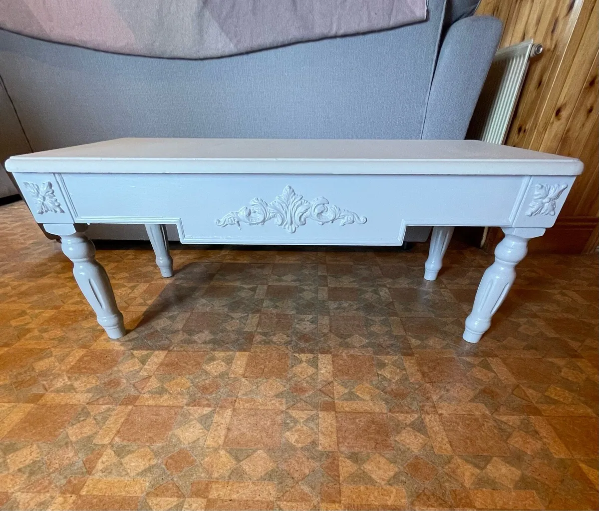 Stylish Coffee Table - Image 1