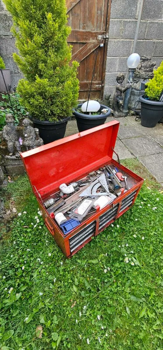 Fully Loaded Mechanics tool chest. - Image 2