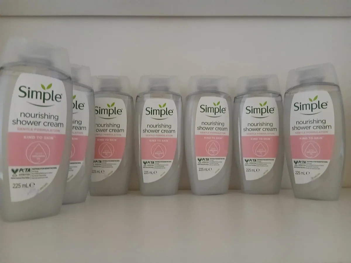 Seven bottles of Simple Shower Gel - Image 1