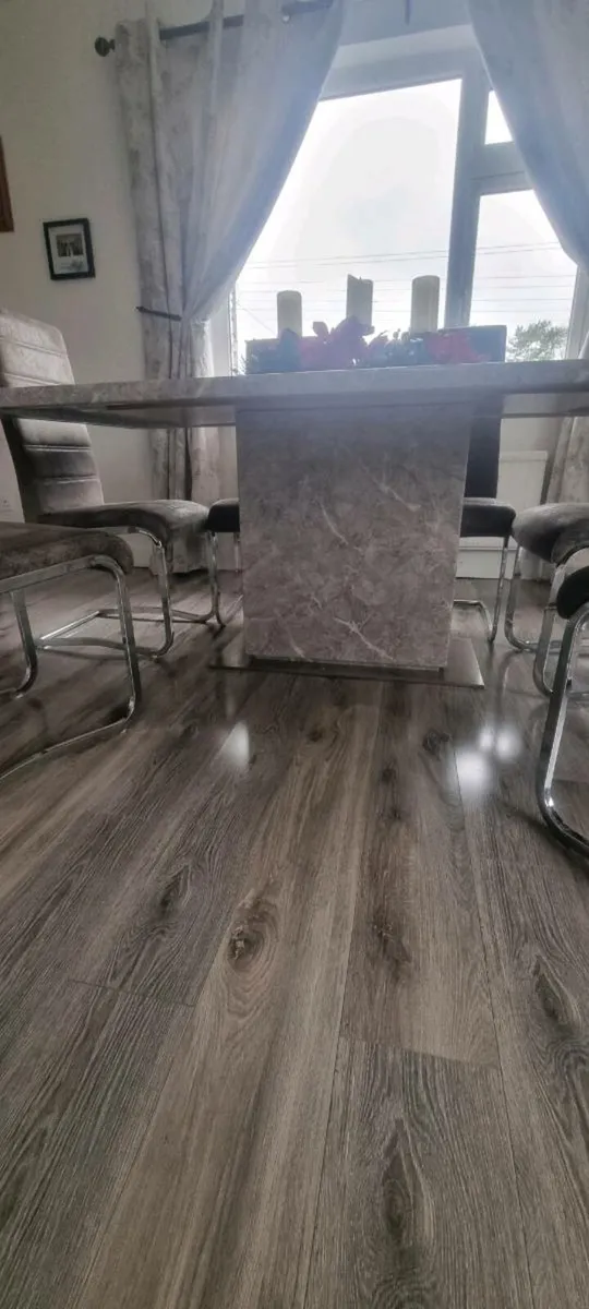 Marble dining table and chairs - Image 2