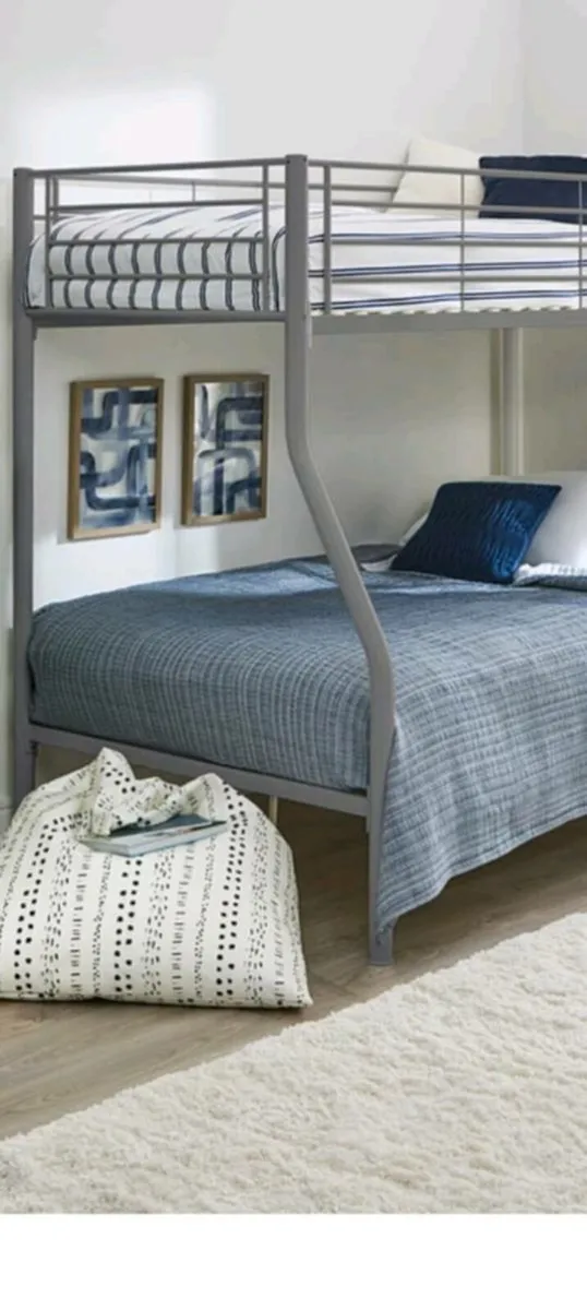 Bunk beds - Image 1