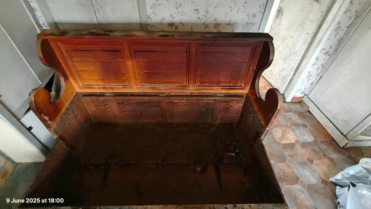 Settle bed (Murphy bed) - Image 3
