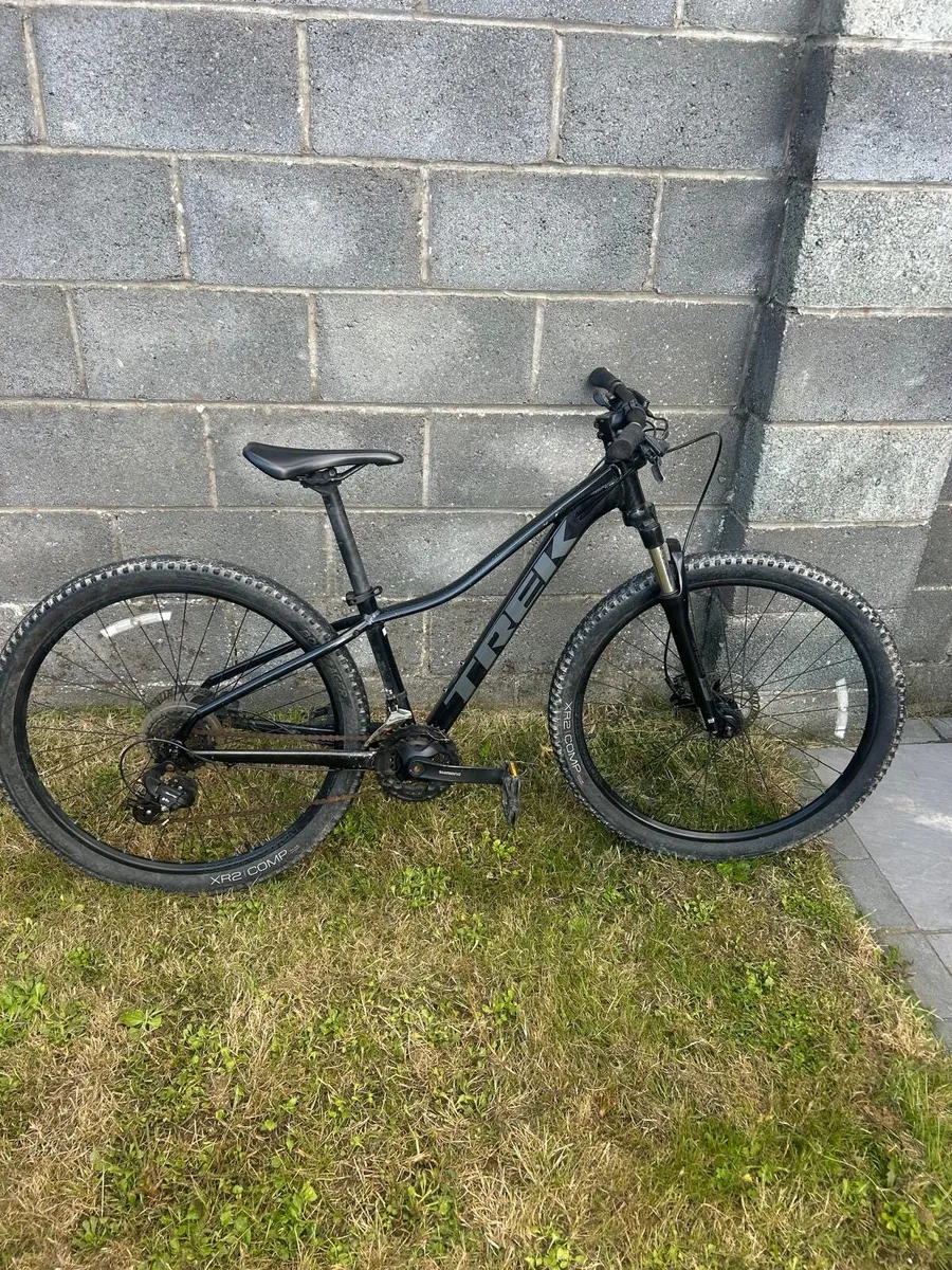 Mountain bike - Image 1