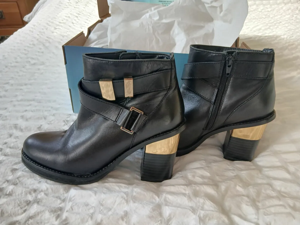 River Island Black Boots Size 4 - Image 1
