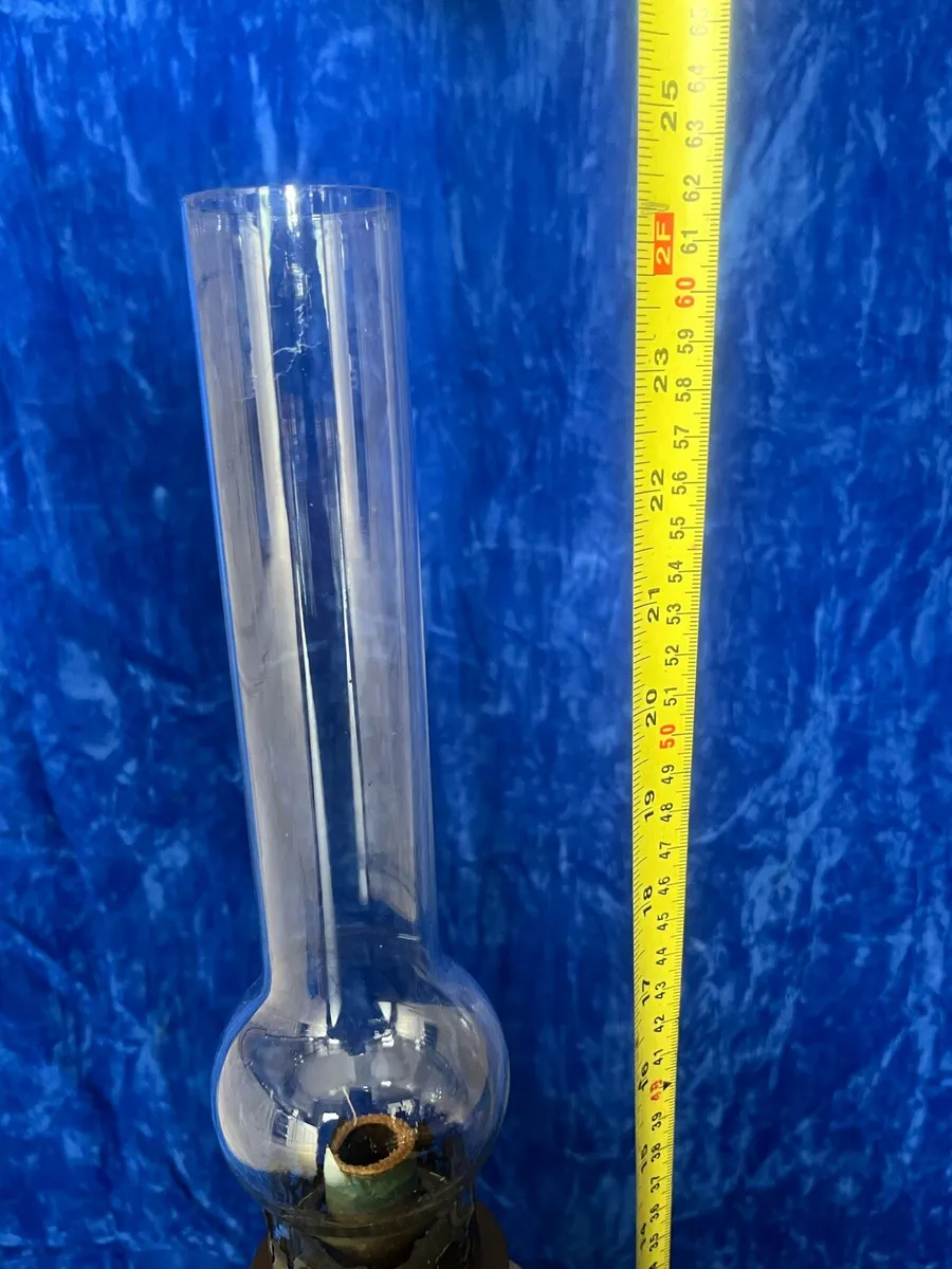 Vintage Oil Lamp - Image 3