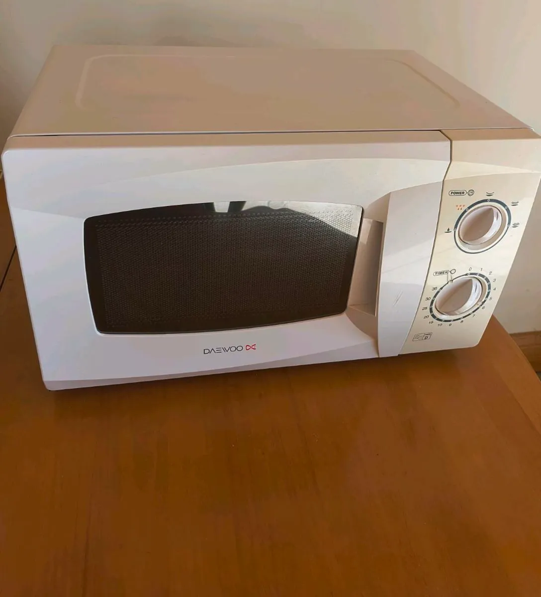 Daewoo Microwave - Image 1